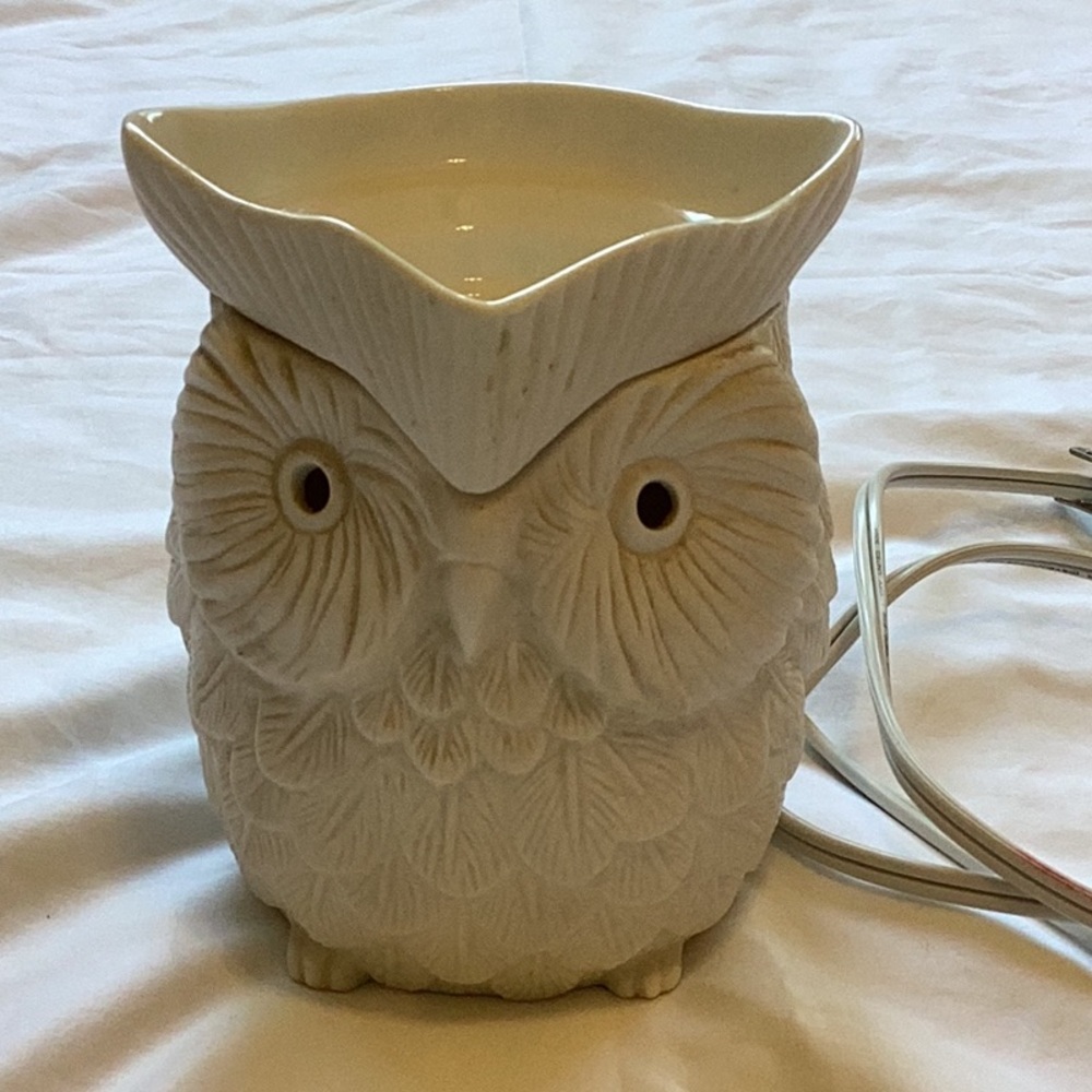 Authentic Scensy Ceramic Owl Wax Warmer - Cream